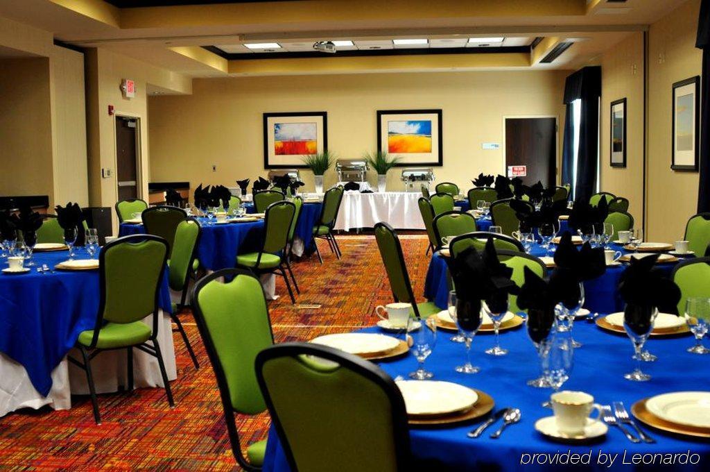 Holiday Inn Express & Suites Dayton South - I-675, An Ihg Hotel Shanersville Restaurant photo