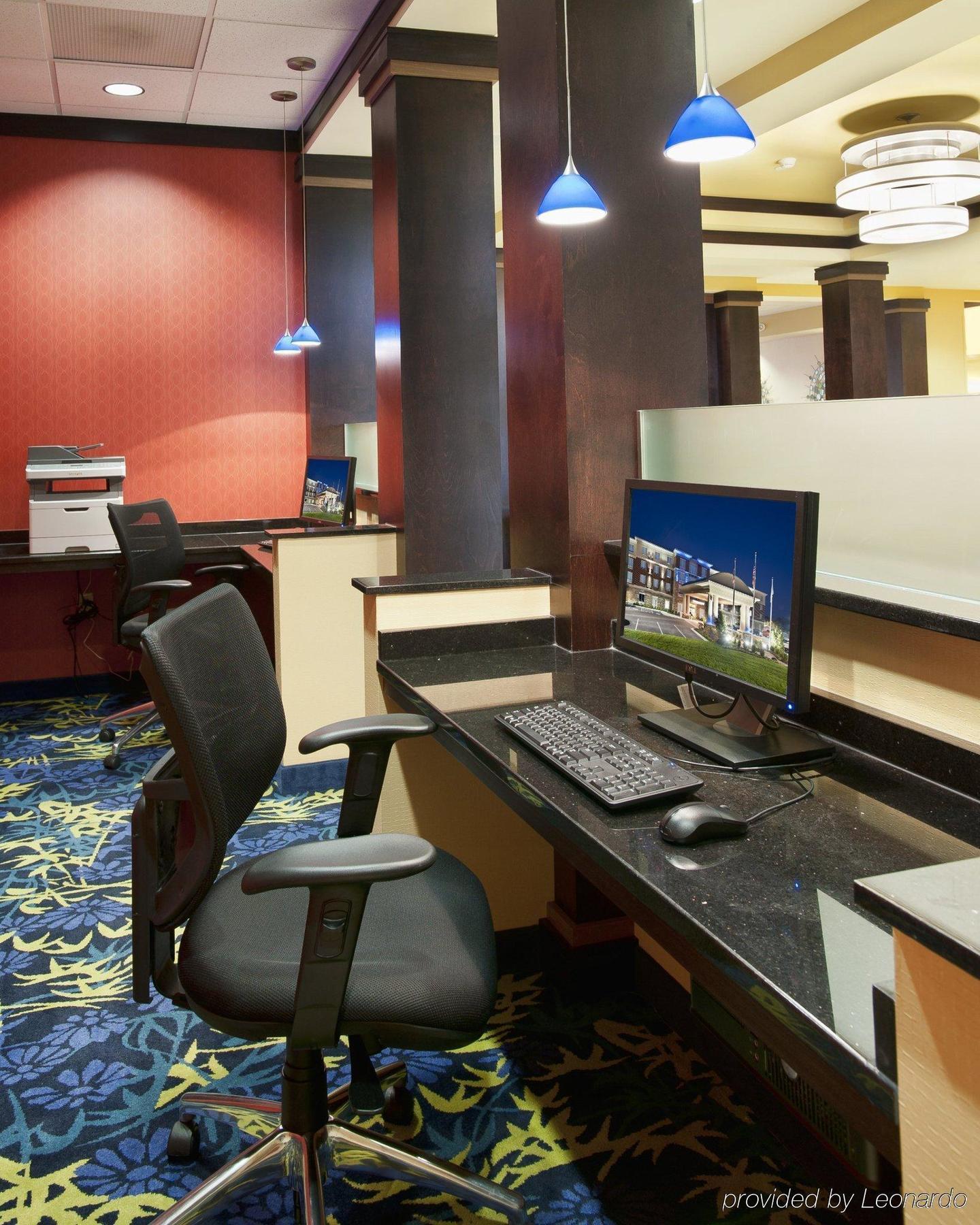 Holiday Inn Express & Suites Dayton South - I-675, An Ihg Hotel Shanersville Facilities photo